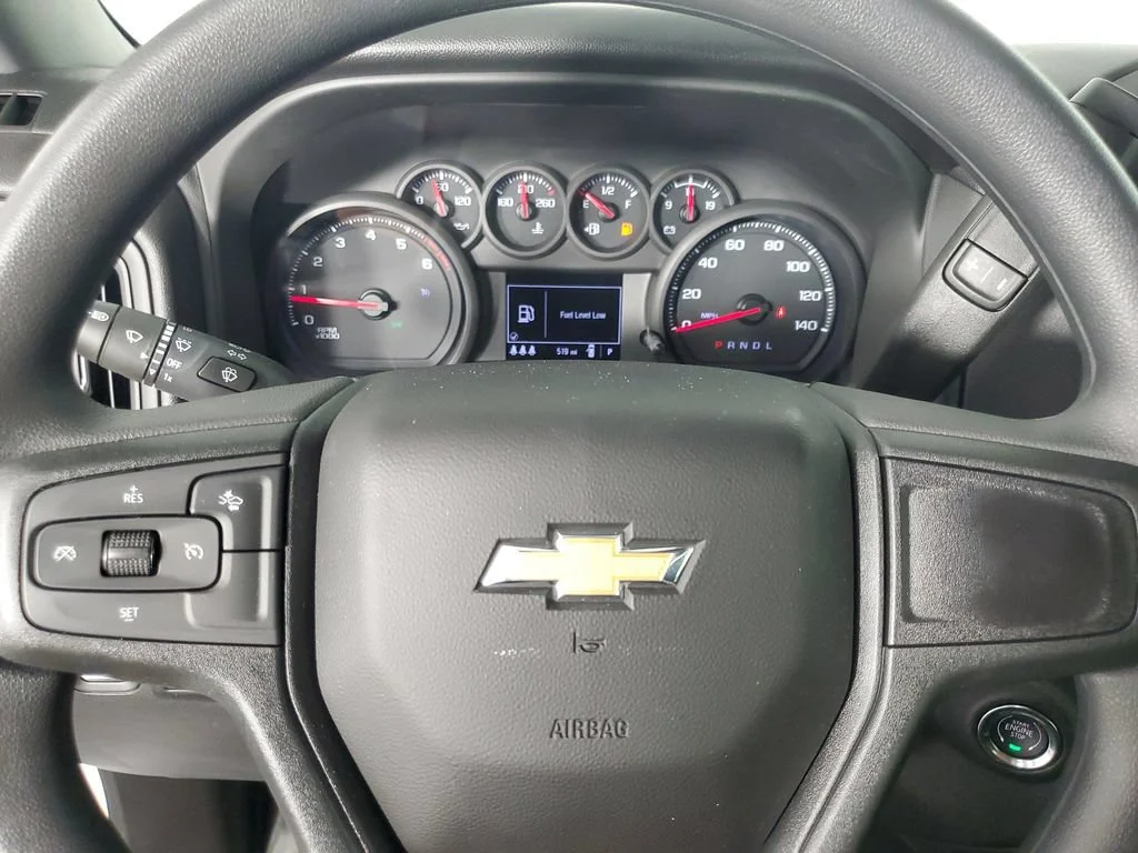 New 2026 Summit White Chevrolet WT image 27