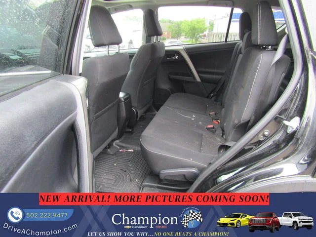 Used 2018 Black Toyota XLE image 8