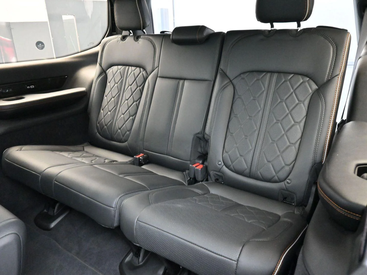Used 2024 Black Jeep Series III Obsidian image 35