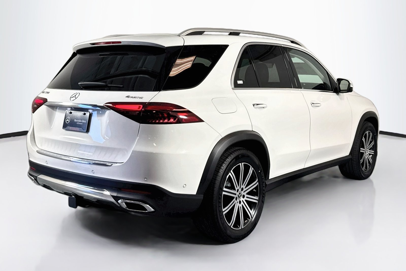 New 2026 Polar White Mercedes-Benz GLE 350 image 5