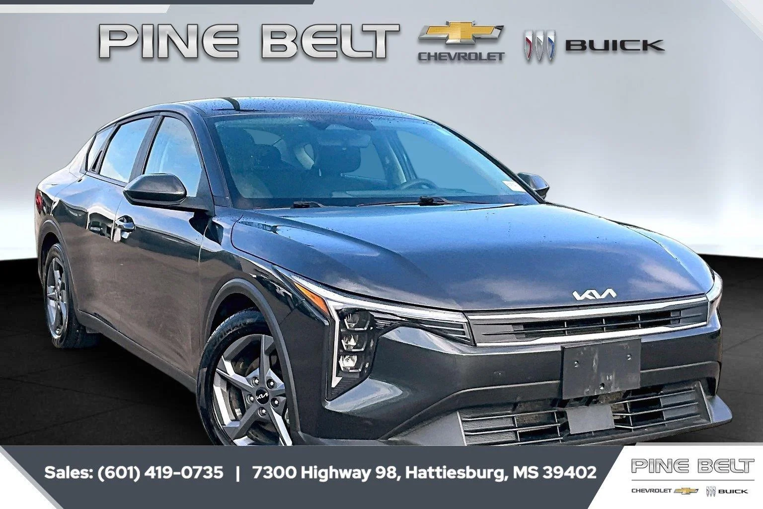 Used 2025 Interstellar Gray Kia LXS image 1