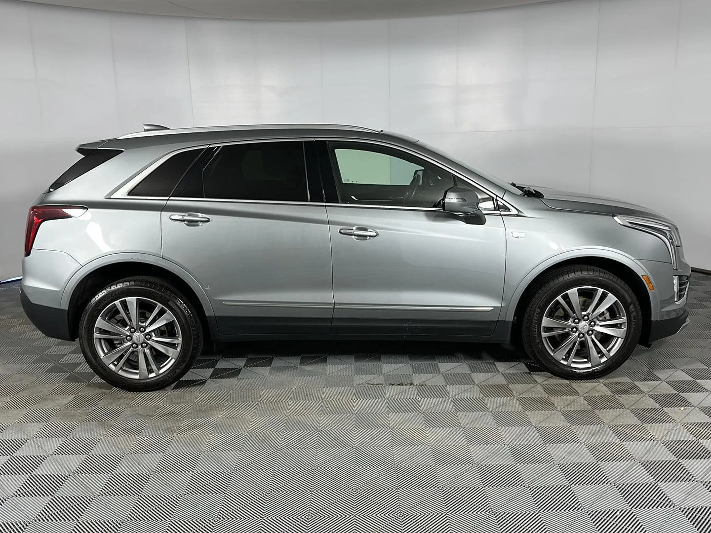 Used 2024 Argent Silver Metallic Cadillac AWD Premium Luxury image 12