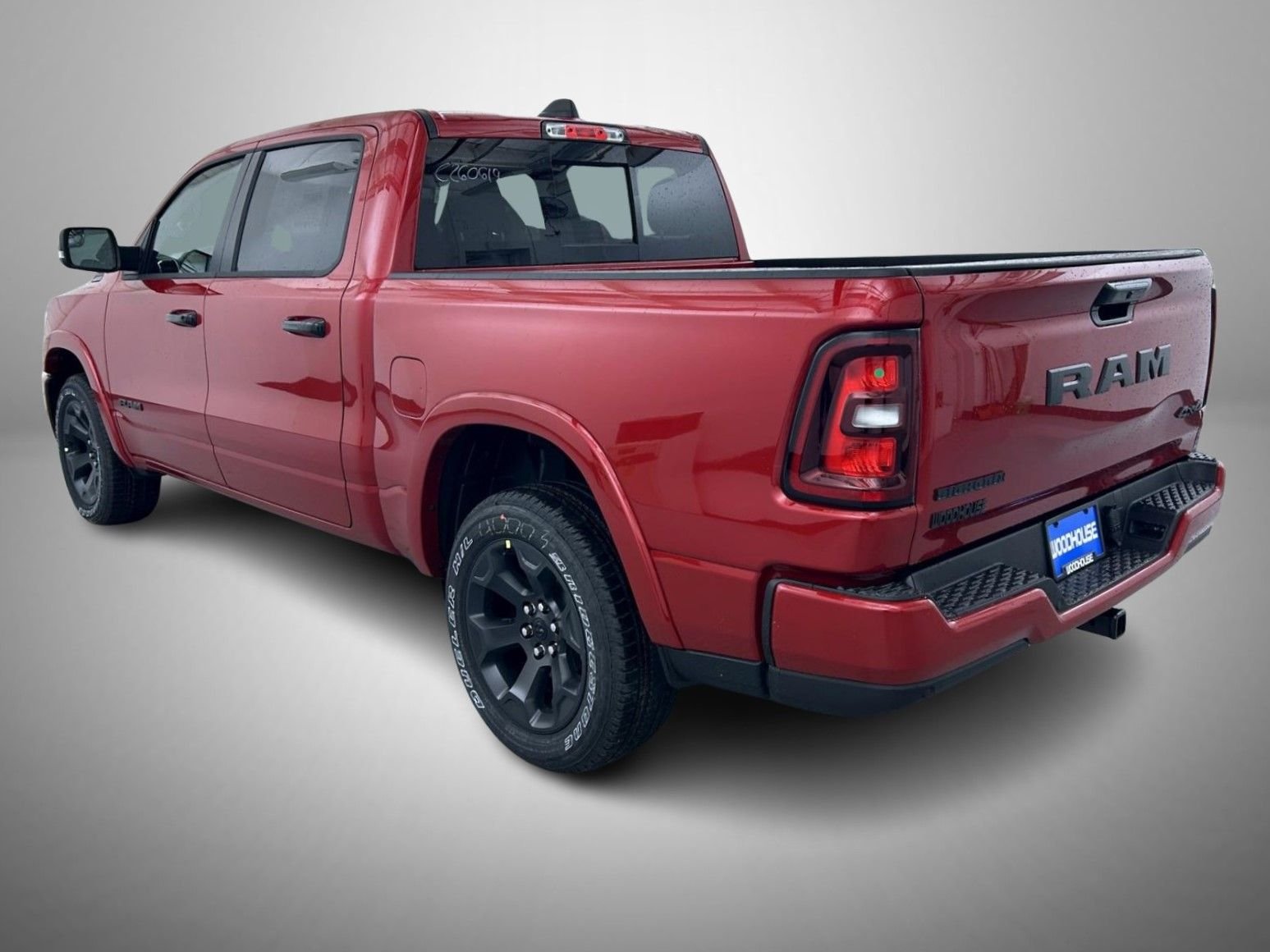 New 2026 Molten Red Pearl-Coat Exterior Paint RAM Big Horn/Lone Star image 7