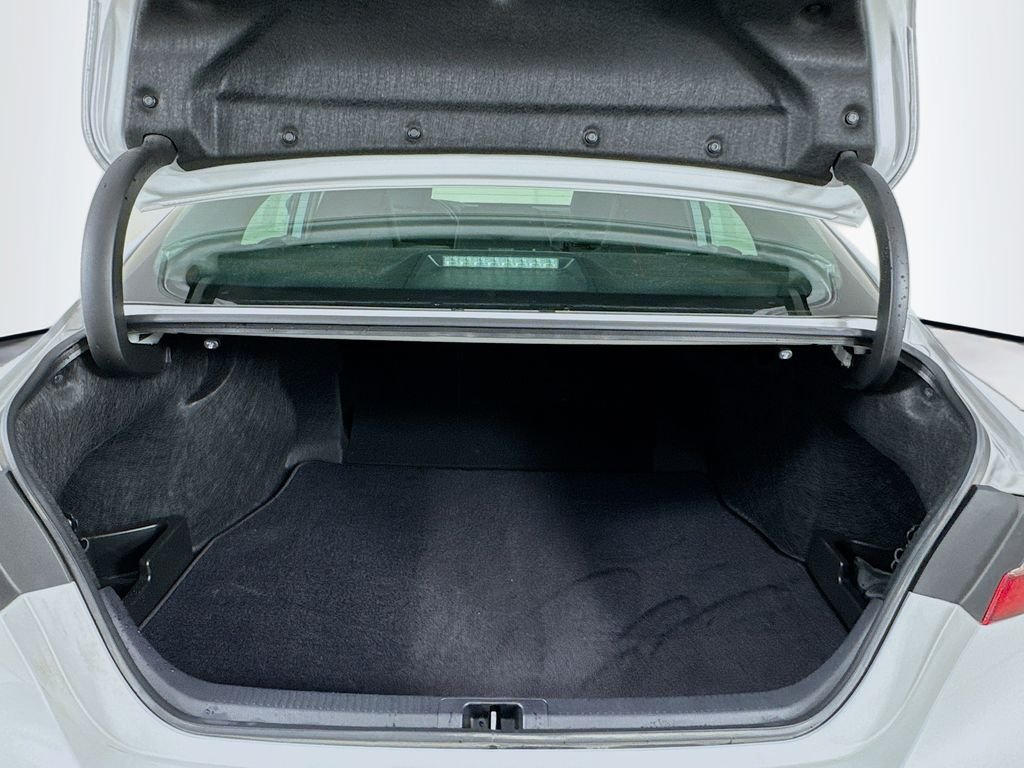 Used 2024 Ice Toyota SE image 29