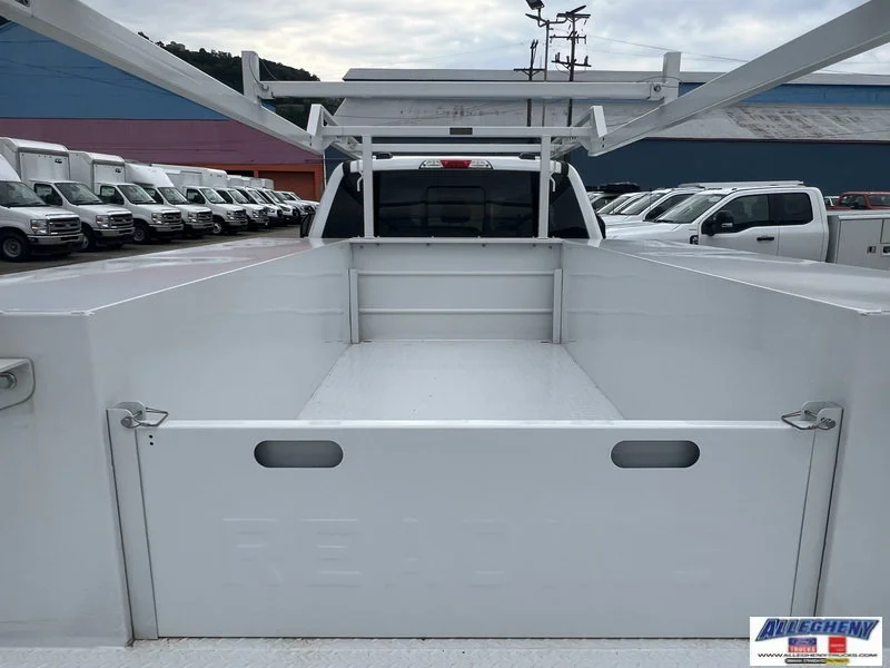 New 2026 Oxford White Ford F-550® XL image 12