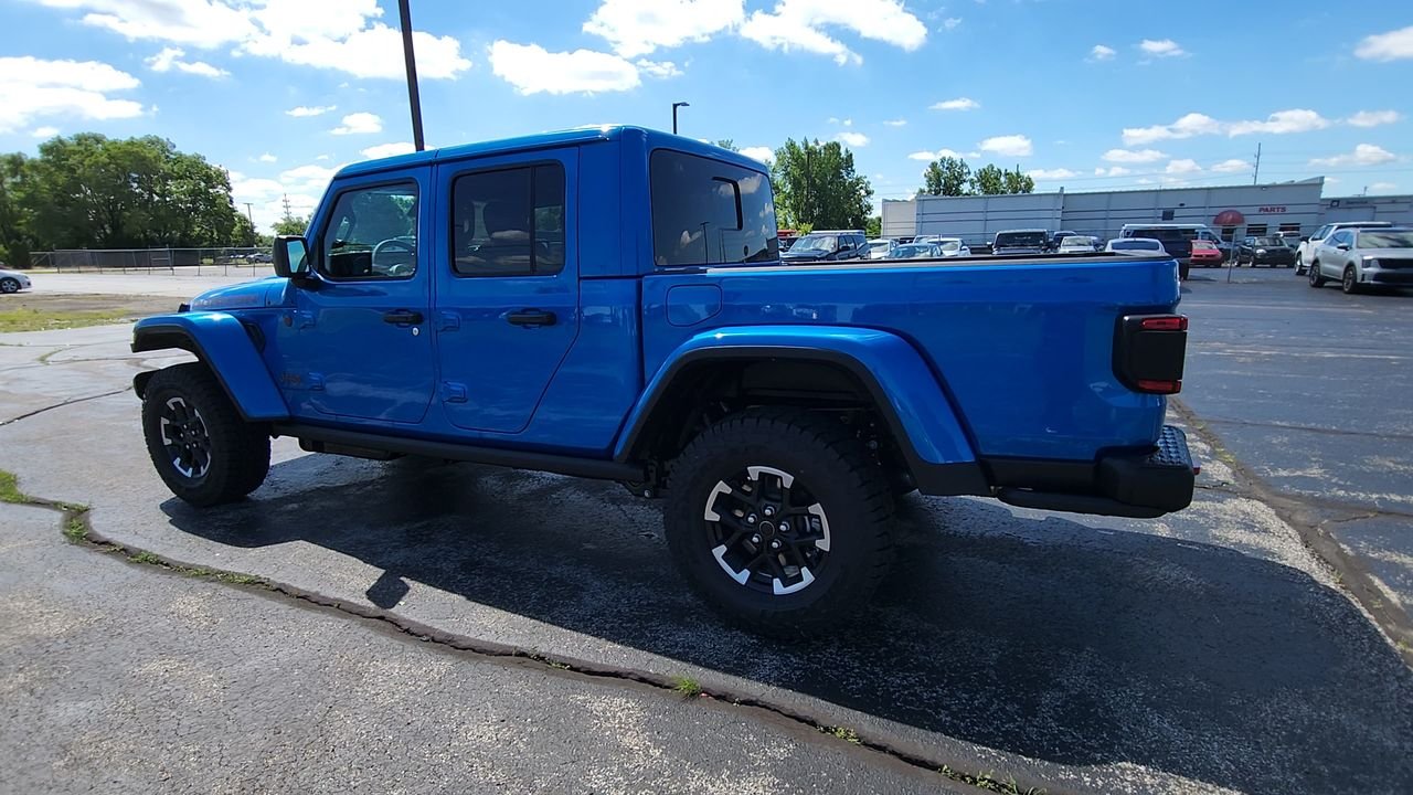 New 2026 Hydro Blue Pearl-Coat Exterior Paint Jeep Rubicon image 6