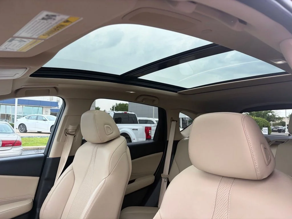 Certified Used 2023  Acura Technology Package SH-AWD image 17