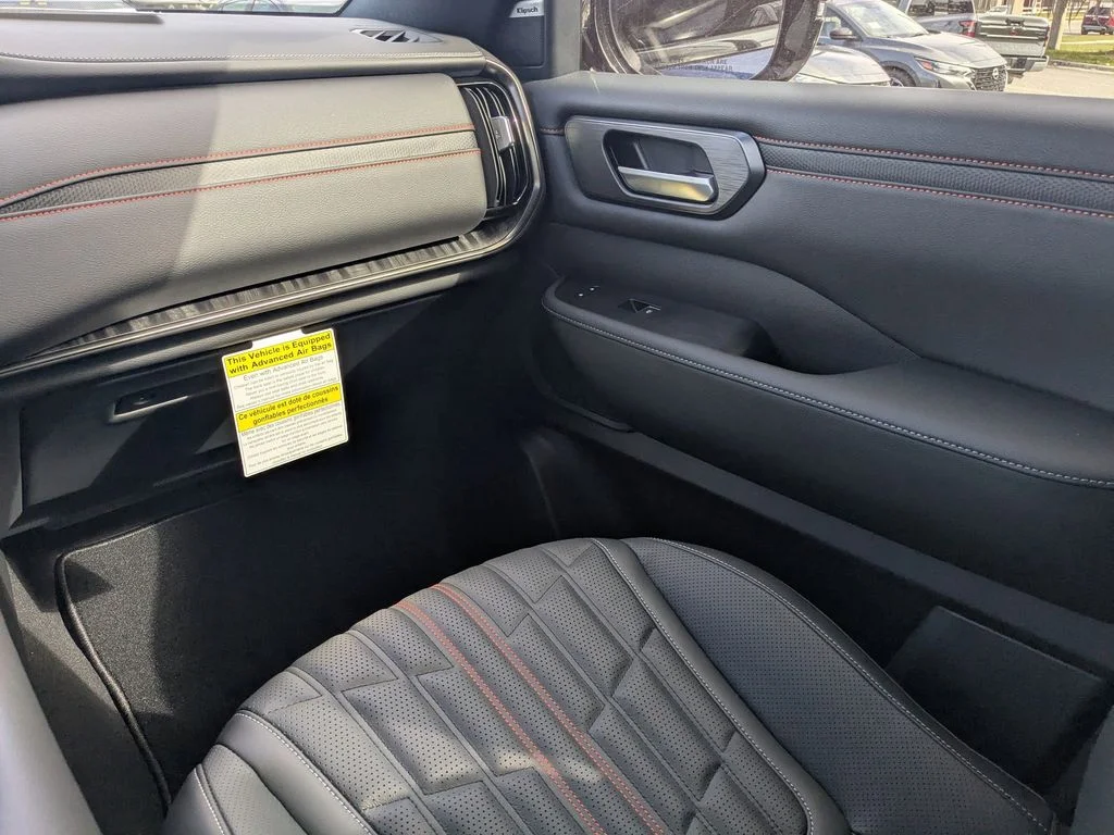2026 Nissan Armada PRO-4X - Photo 17