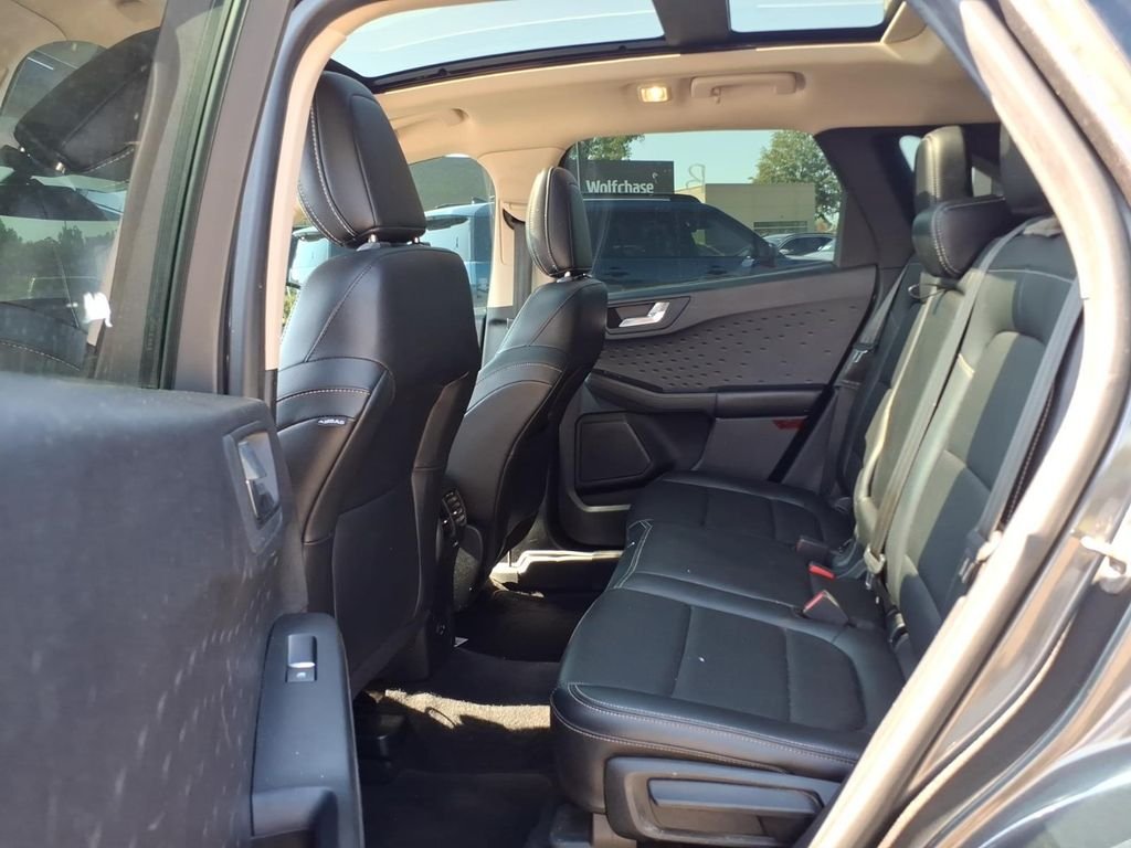 Used 2020 Gray Ford SEL image 10