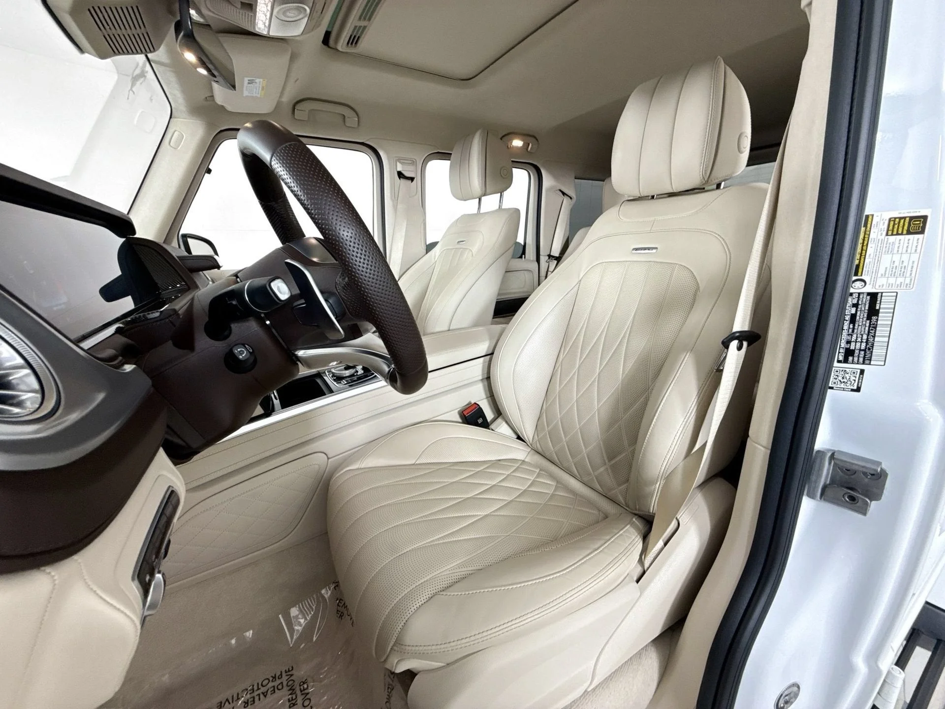 Used 2023 MANUFAKTUR Moonlight White Metallic Mercedes-Benz G 63 AMG® image 9