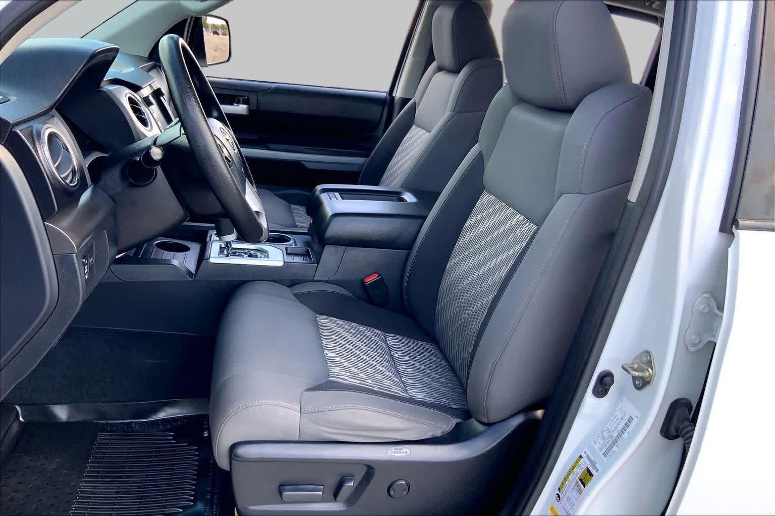 Used 2020 Super White Toyota SR5 image 8
