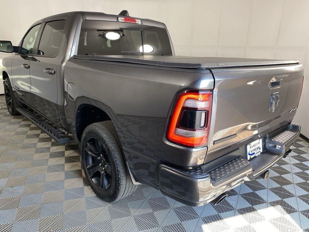 Used 2022 Granite Crystal Metallic Clear Ram Big Horn/Lone Star image 18