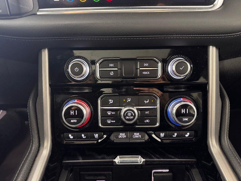Used 2021 Onyx Black GMC Denali image 16