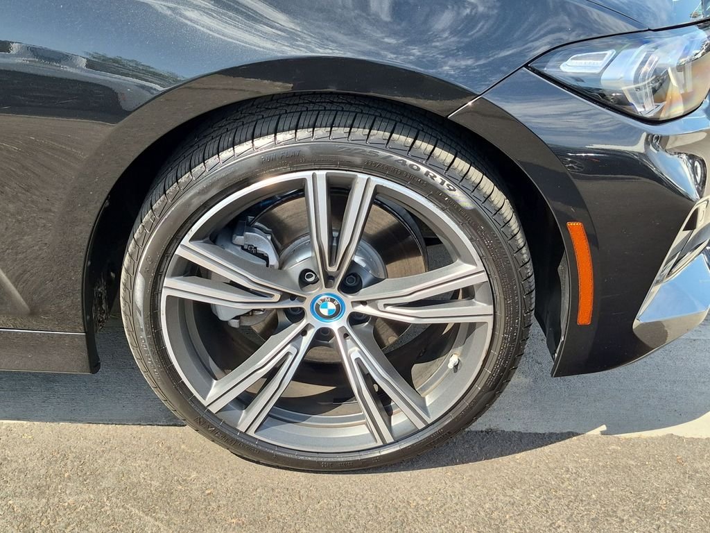 Used 2024 Black BMW 330e xDrive image 27
