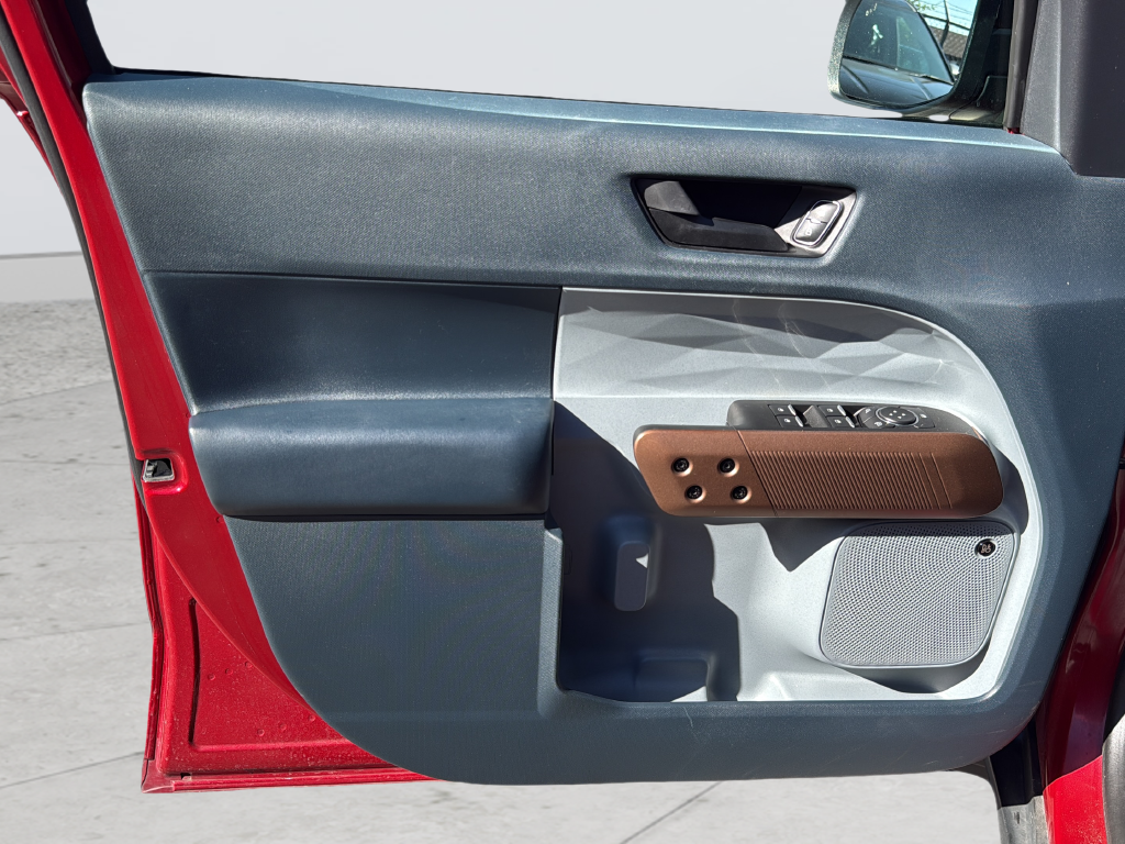 Used 2022 Red Ford Lariat image 16