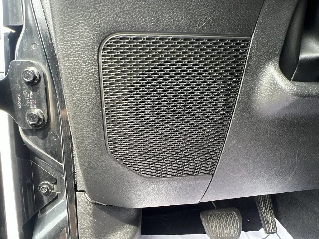 Used 2023 Black Jeep Sport S image 24