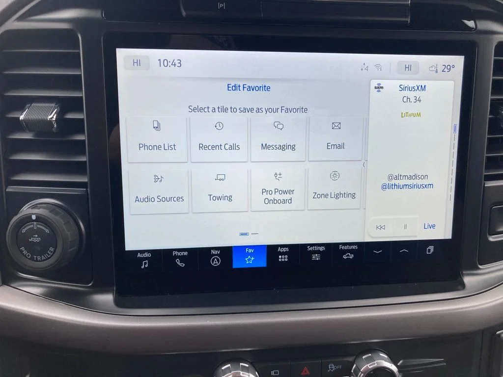Used 2025 Gray Ford XLT image 41