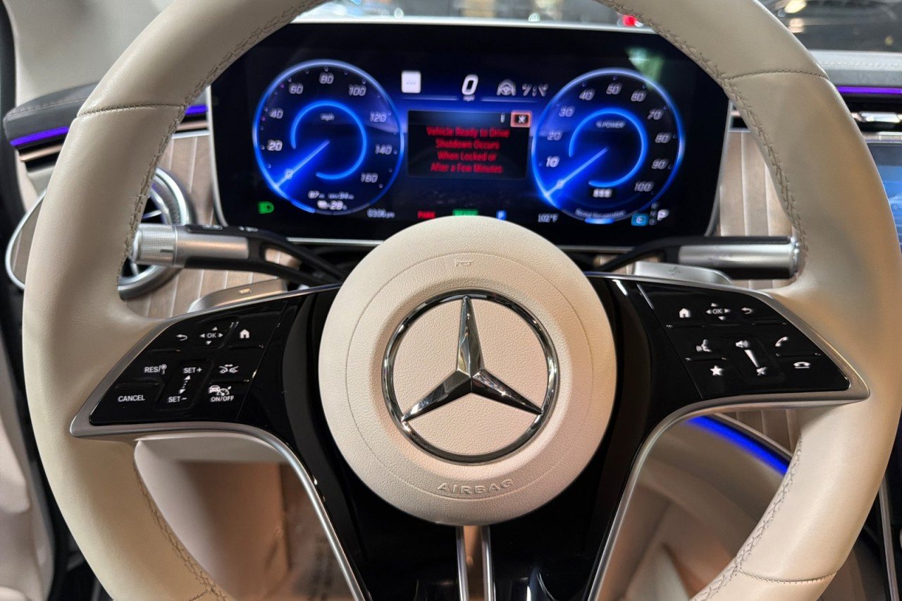 Certified Used 2023 Polar White Mercedes-Benz EQS 450 image 22