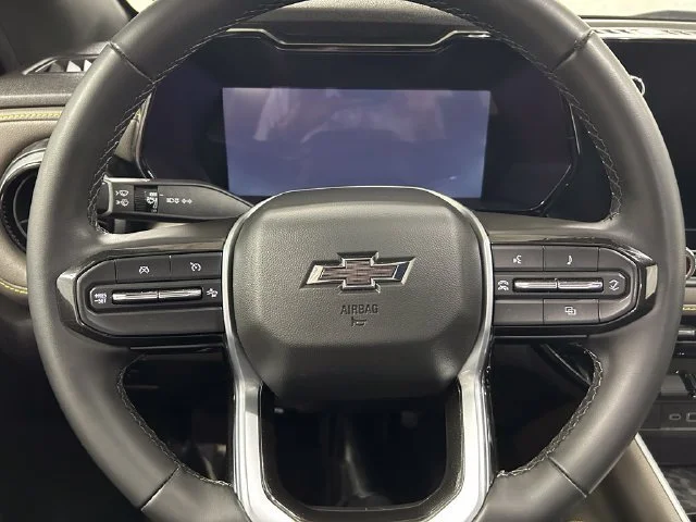 2024 Chevrolet Colorado ZR2 - Photo 17