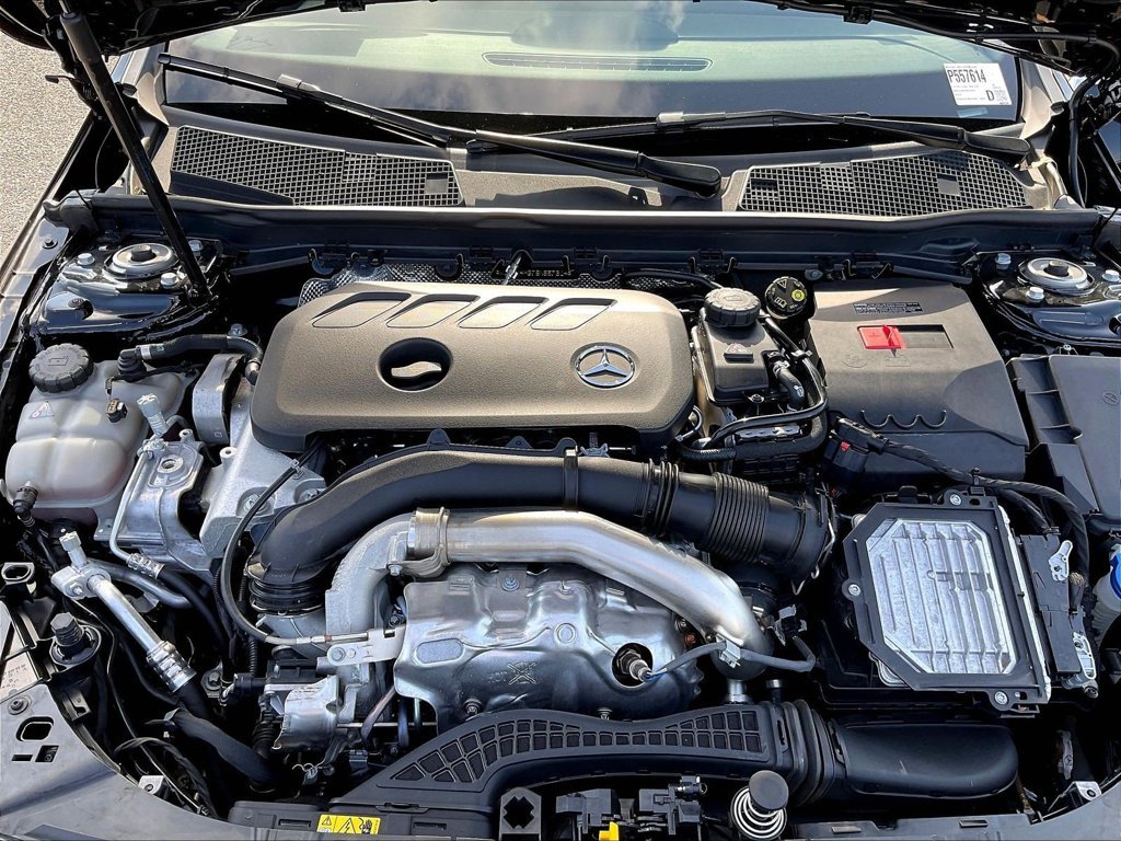 Used 2025 Black Mercedes-Benz CLA 250 image 31