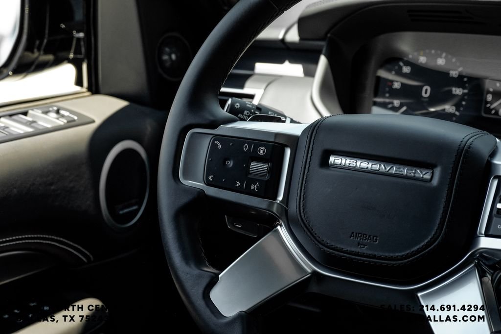 Certified Used 2025 Black Land Rover Metropolitan Edition image 20