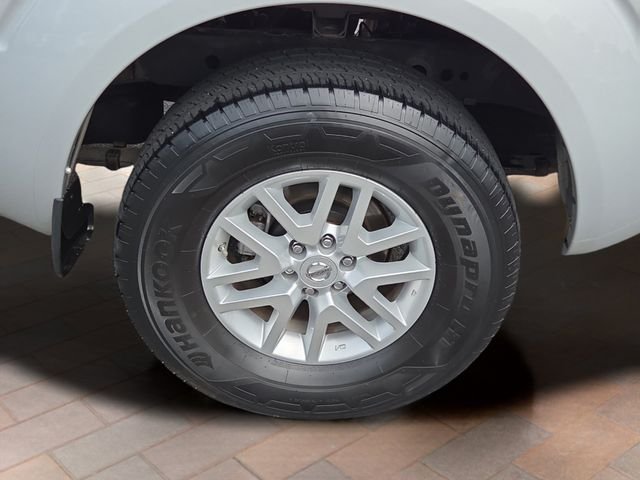 Used 2017 Brilliant Silver Nissan SV image 18