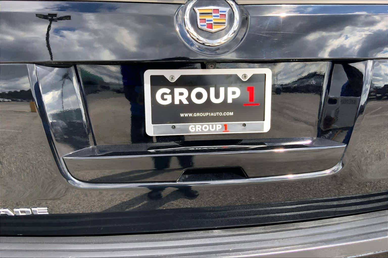 Used 2015 Black Raven Cadillac Premium image 10