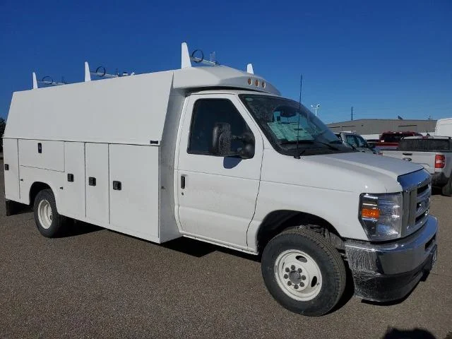 2025 Ford E-Series Cutaway Base - Photo 26