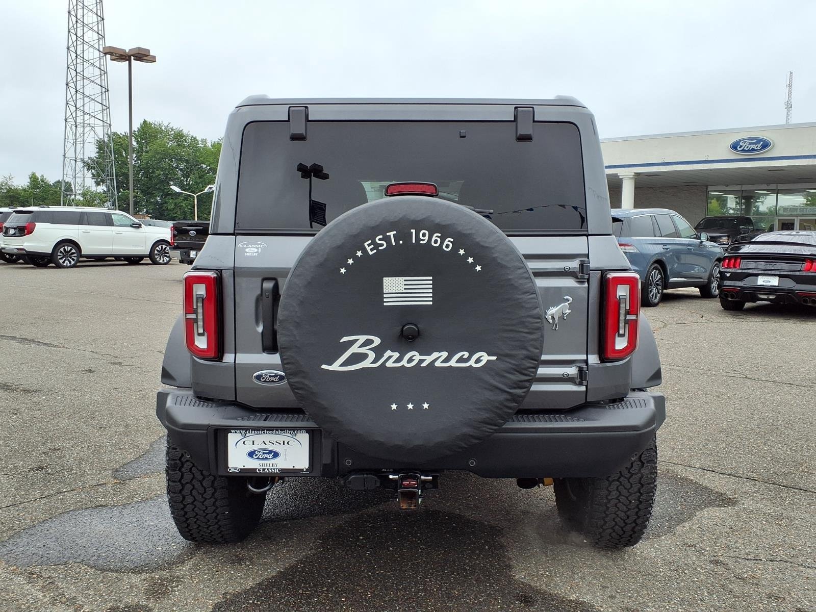Certified Used 2025 Carbonized Gray Metallic Ford Badlands image 9