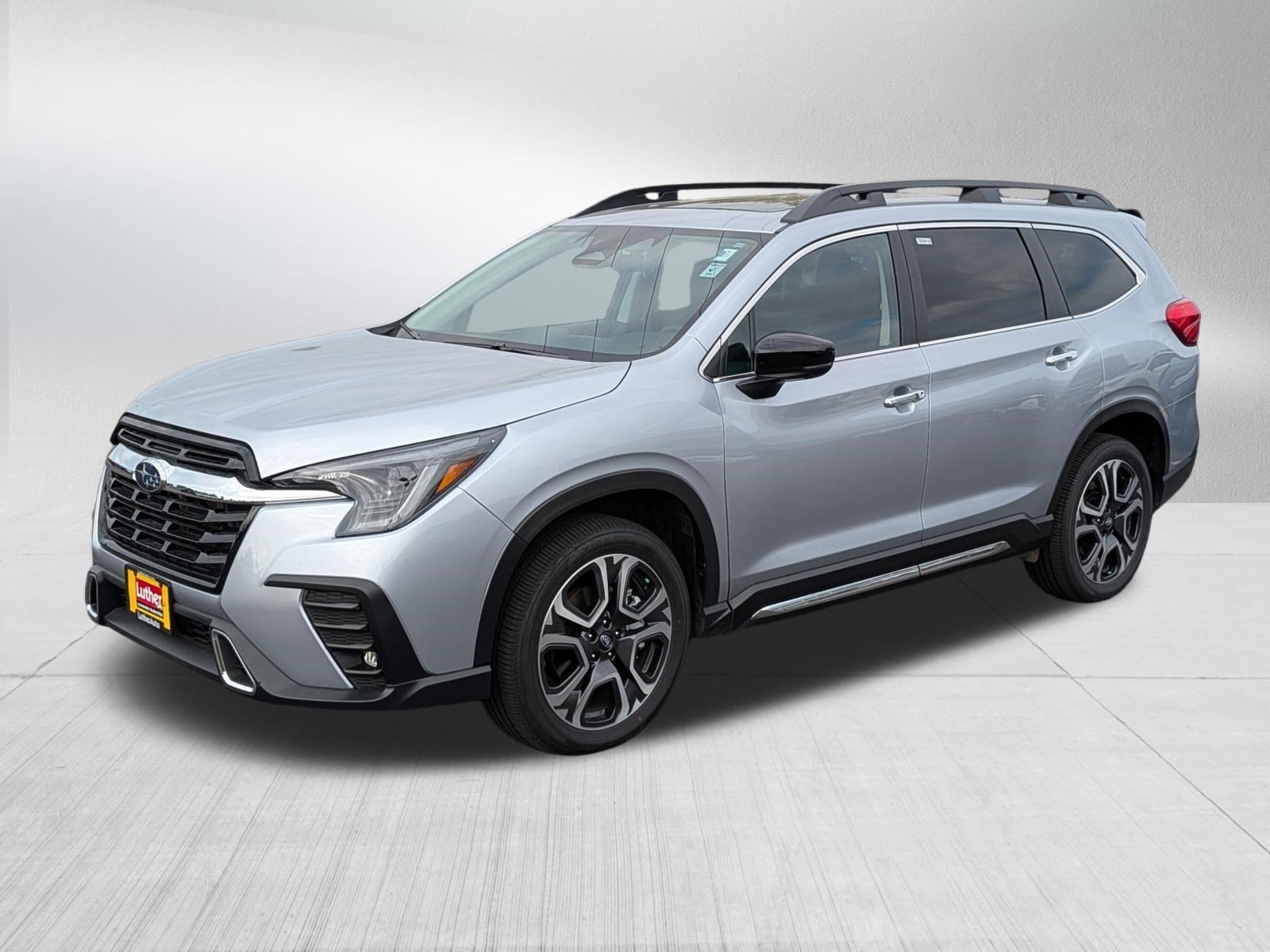 Certified Used 2025 Ice Silver Metallic Subaru Touring image 3