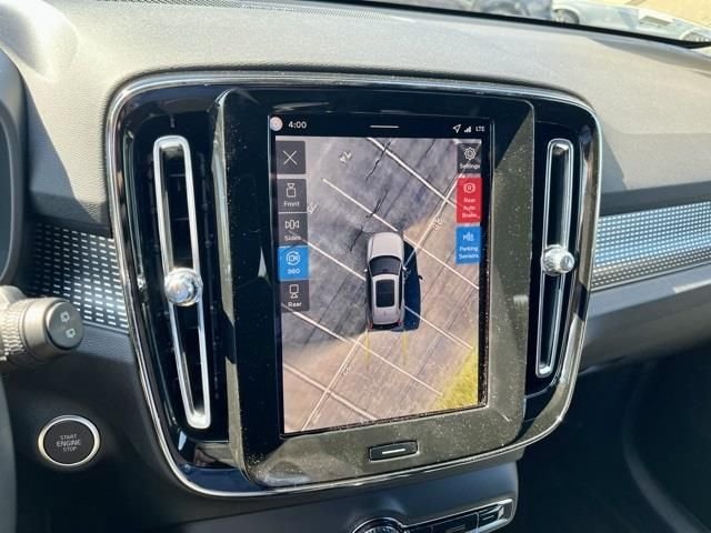 2026 Volvo XC40 Ultra Black Edition - Photo 17
