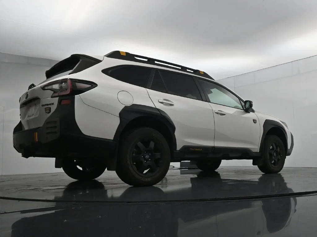 Used 2024 White Subaru Wilderness image 22