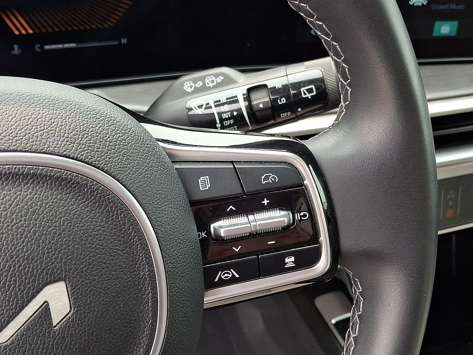 Certified Used 2025 Black Kia X-Line EX image 22