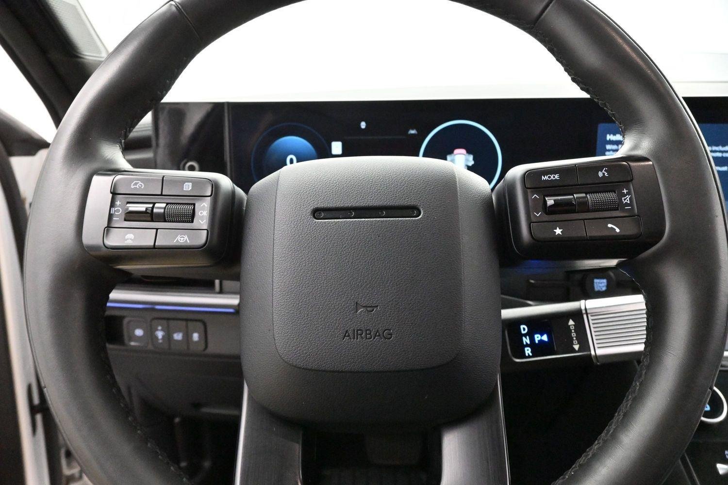 Used 2024 Serenity White Hyundai Calligraphy image 18