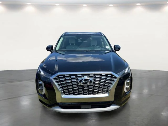 Used 2021 Black Hyundai Limited image 8