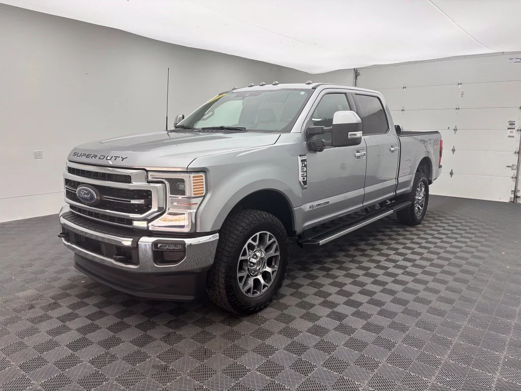 Used 2022 Silver Ford Lariat image 2