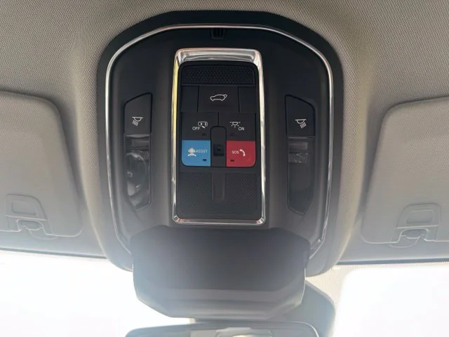 Used 2023 Red Jeep Laredo image 30
