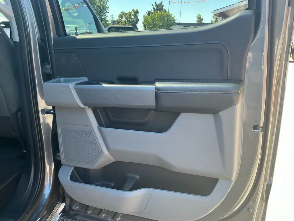 Used 2025 Carbonized Grey Metallic Ford XLT image 15