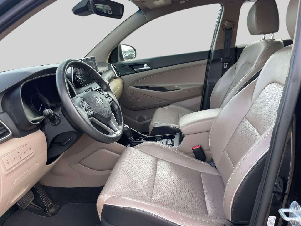Used 2020 Black Hyundai Ultimate image 15