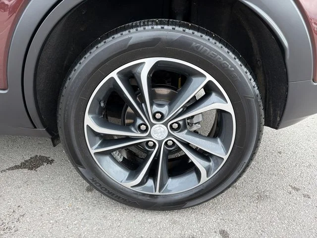 Used 2023 Black Buick Essence image 25