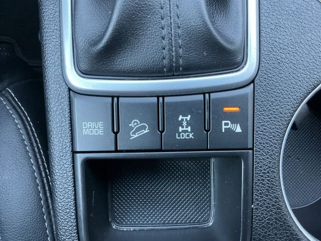 Used 2017 Silver Kia EX image 27