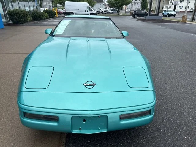 Used 1991  Chevrolet Base image 3