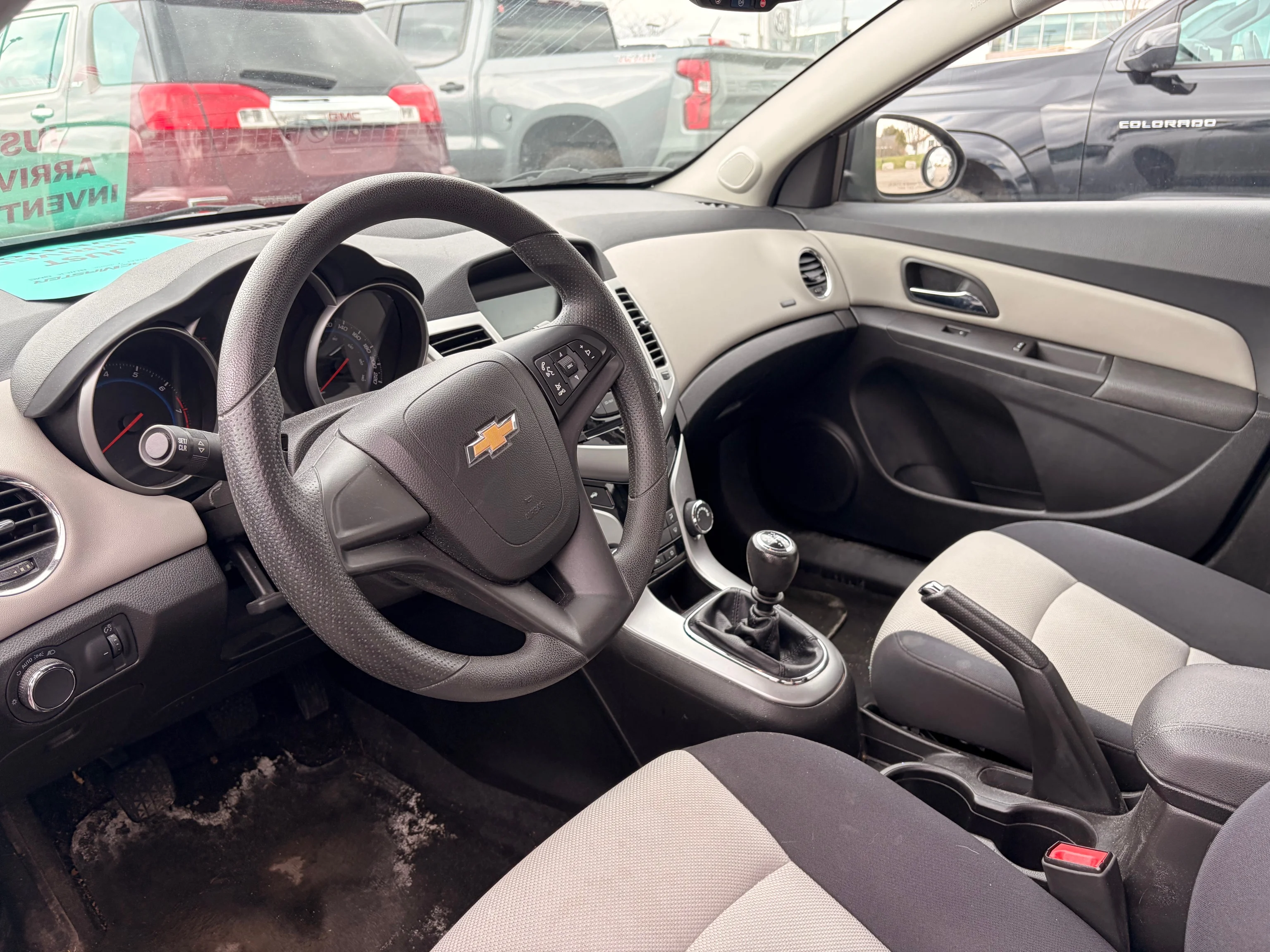 Used 2015  Chevrolet 2LS image 4