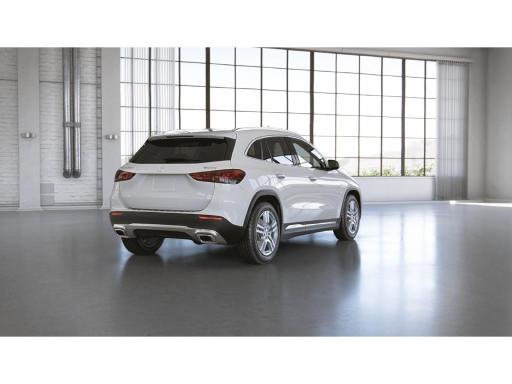 Certified Used 2023 Polar White Mercedes-Benz GLA 250 4MATIC® image 23