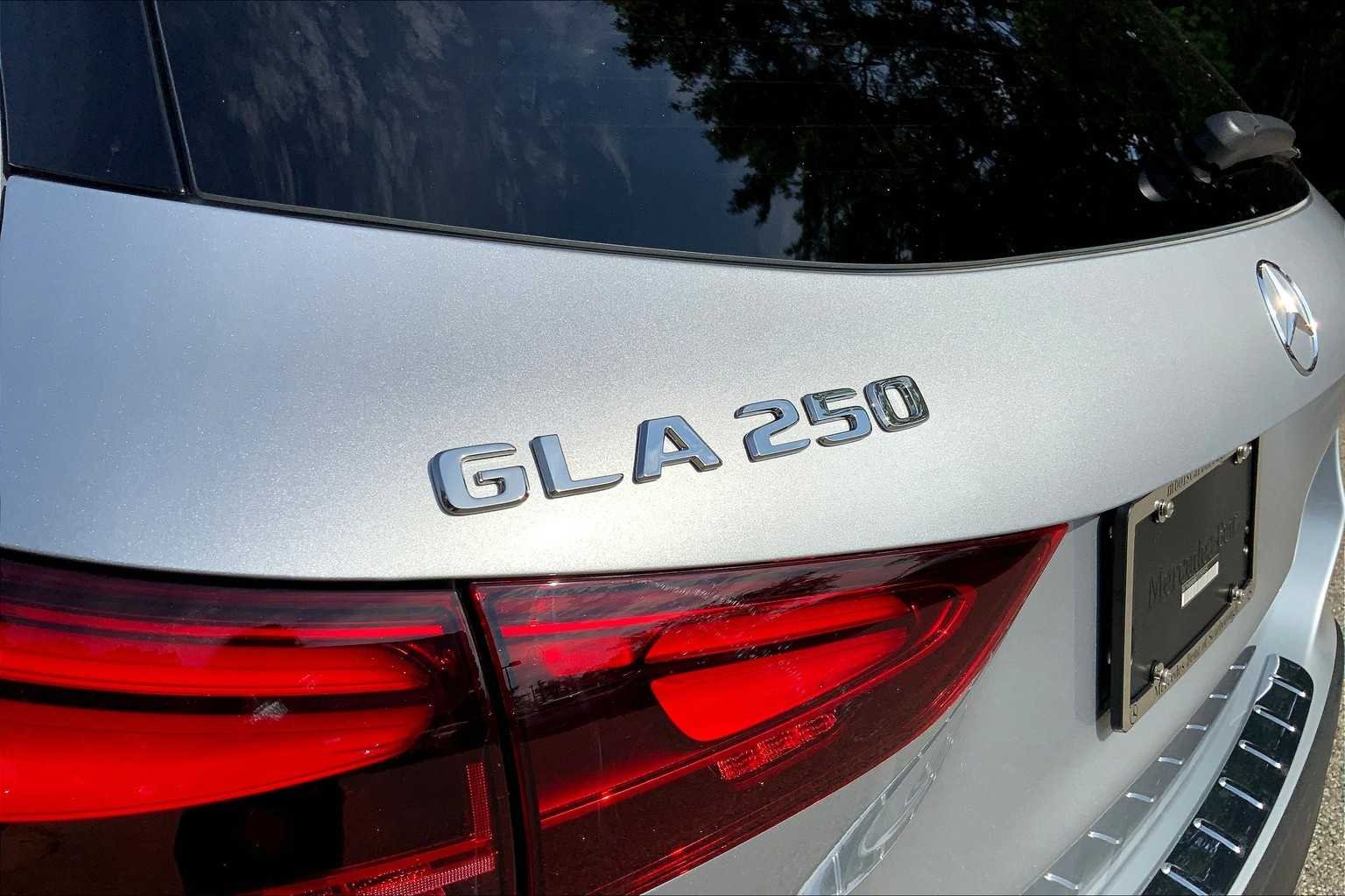 Certified Used 2026 Cirrus Silver Metallic Mercedes-Benz GLA 250 image 19