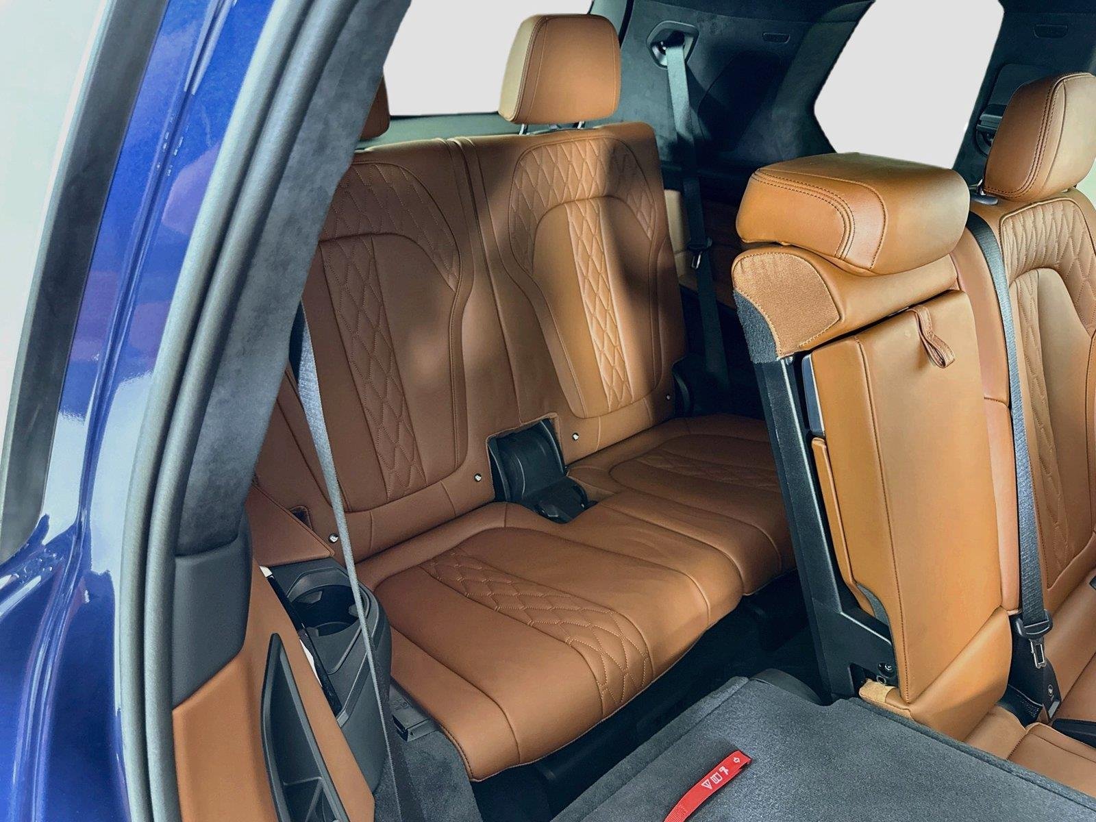 Used 2024 ALPINA Blue Metallic BMW ALPINA XB7 | One Owner image 30