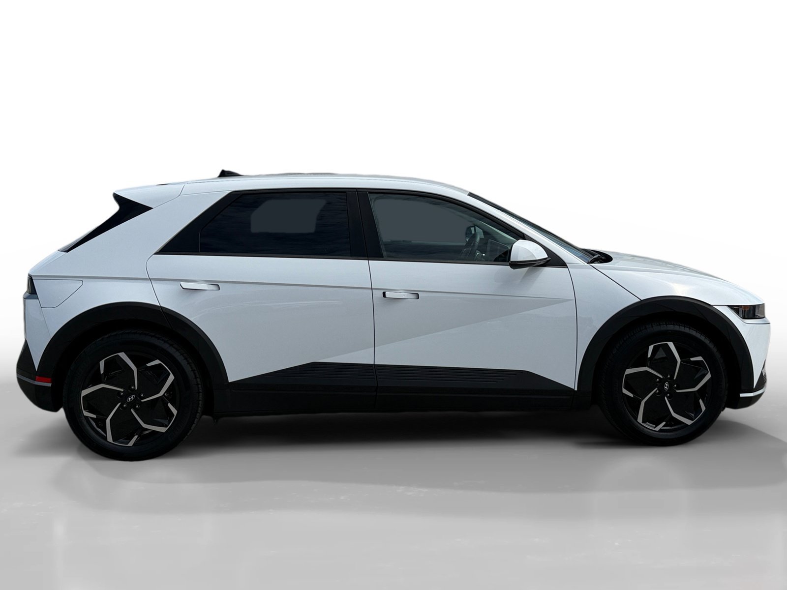 Certified Used 2024 Atlas White Hyundai SEL image 6