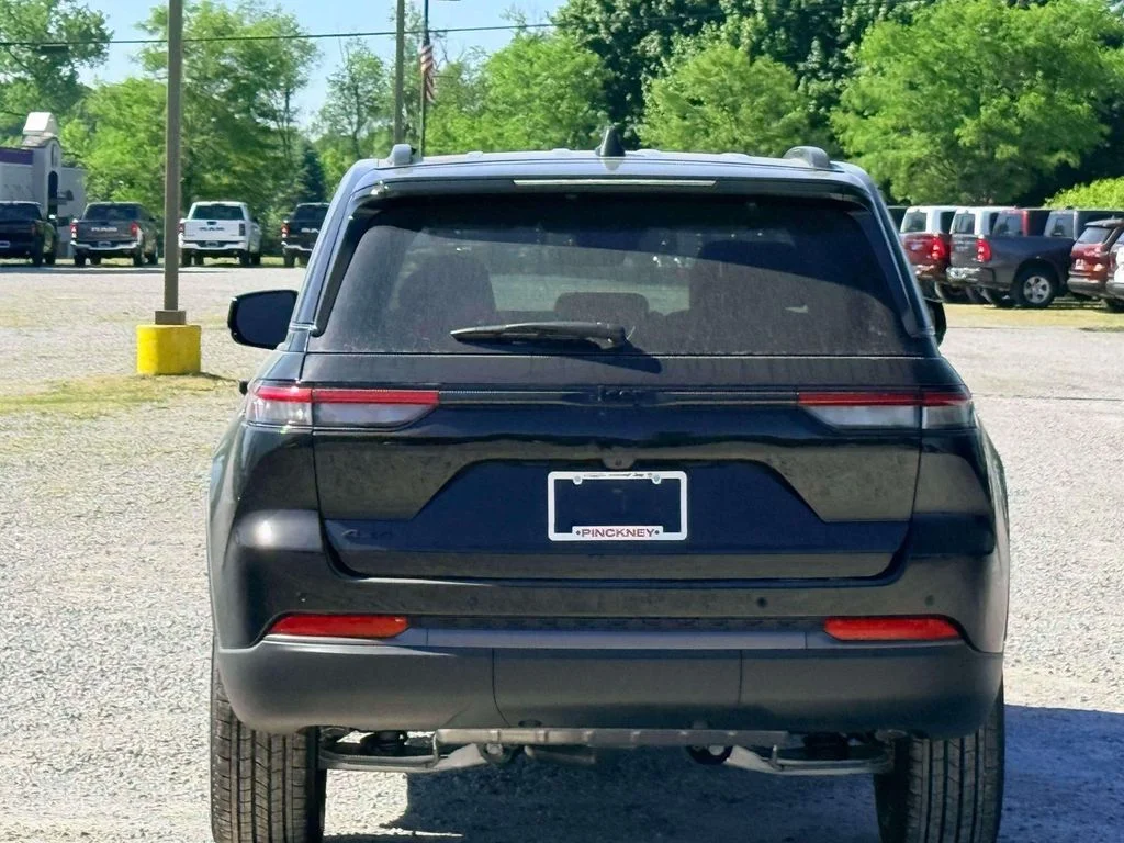 New 2026 Black Jeep Altitude image 7