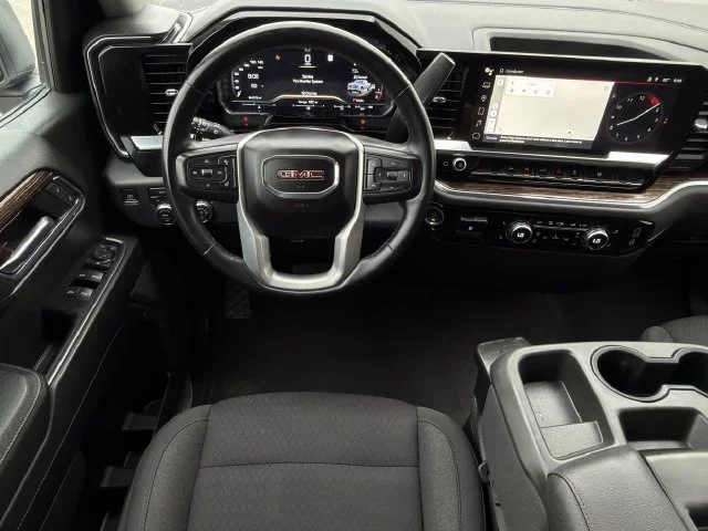 Certified Used 2023 SUMMIT WHITE GMC Elevation image 11