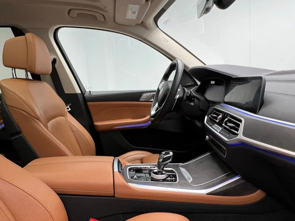 Used 2022 Green BMW xDrive40i image 6